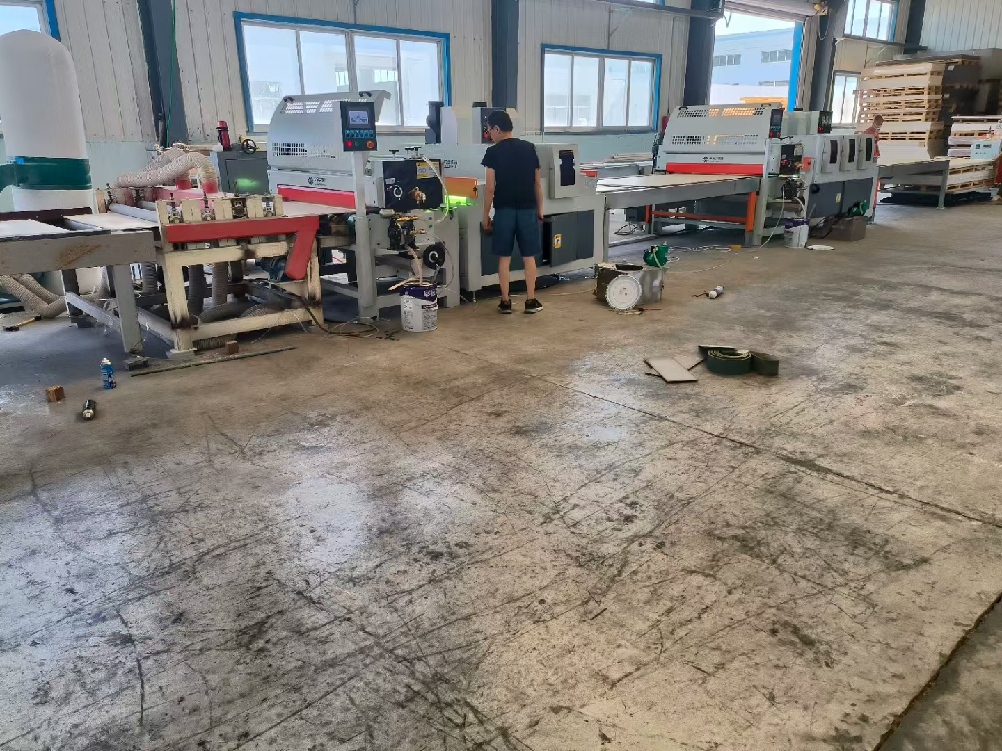 贴合成品板设备图